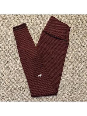 Alo Yoga burgundy/black herringbone leggings